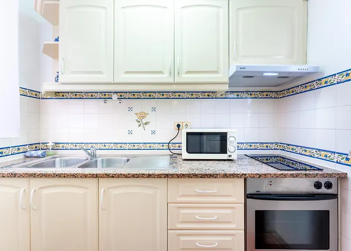 Apartment Sweet 1 Bdr W/ Balcony By Lovelystay Porches (Algarve)