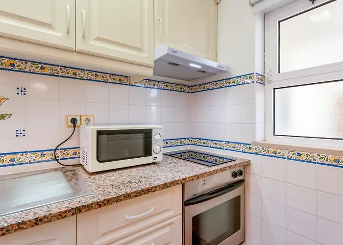 Sweet 1 Bdr W/ Balcony By Lovelystay Porches (Algarve)