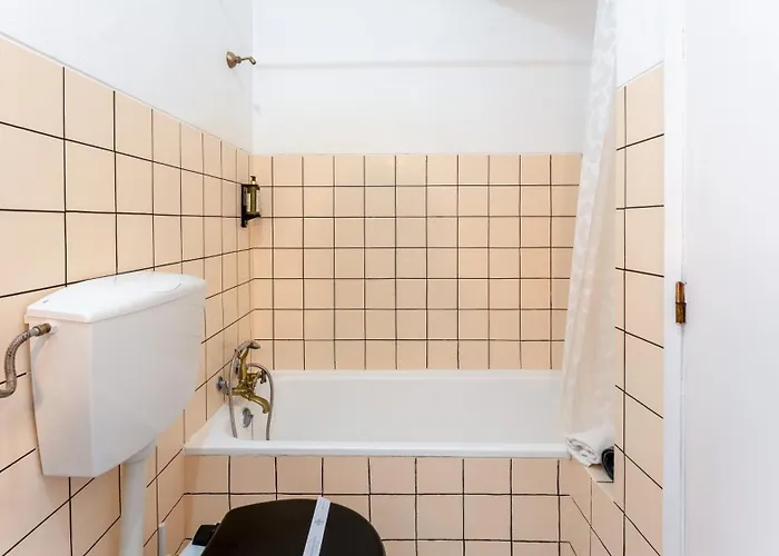 Apartment Sweet 1 Bdr W/ Balcony By Lovelystay Porches (Algarve)
