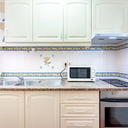Apartment Sweet 1 Bdr W/ Balcony By Lovelystay Porches (Algarve)