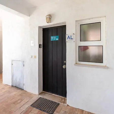 Apartment Sweet 1 Bdr W/ Balcony By Lovelystay