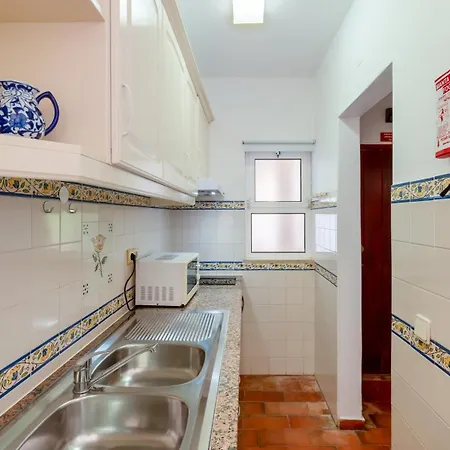 Apartment Sweet 1 Bdr W/ Balcony By Lovelystay *